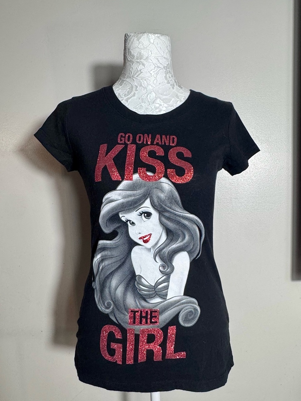 Disney Black Graphic 'Go On And Kiss The Girl' Tee